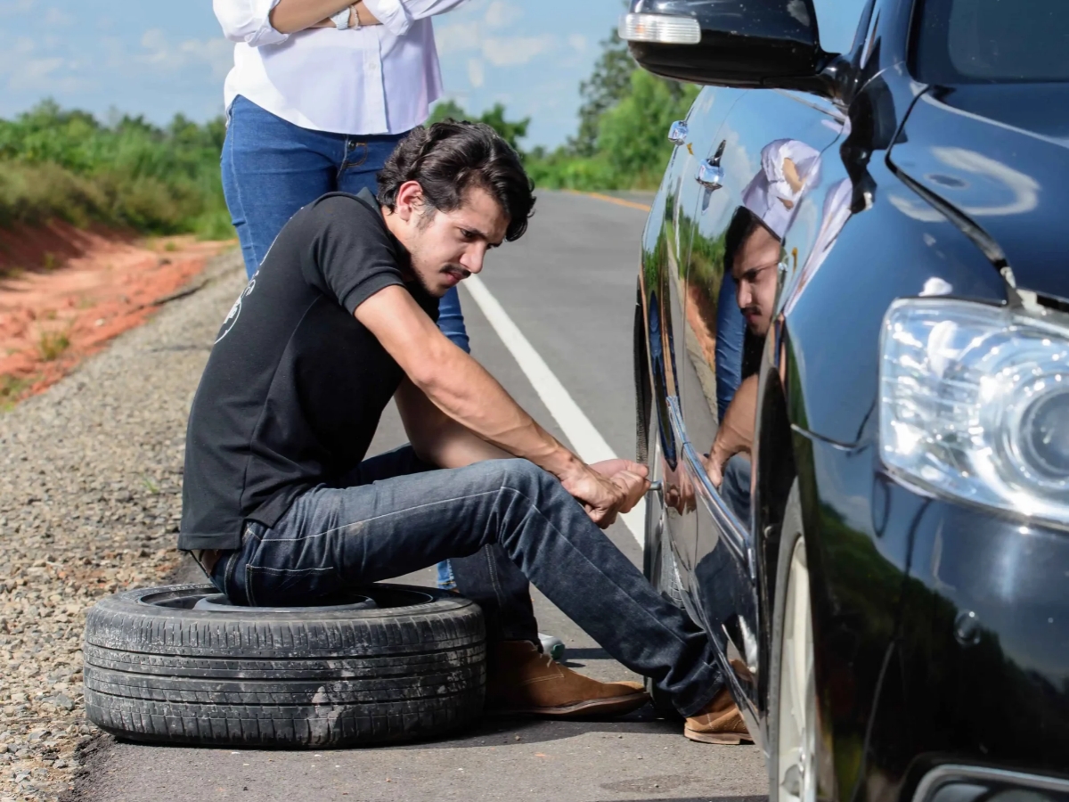 Process To Repair Puncture Of Tyre 