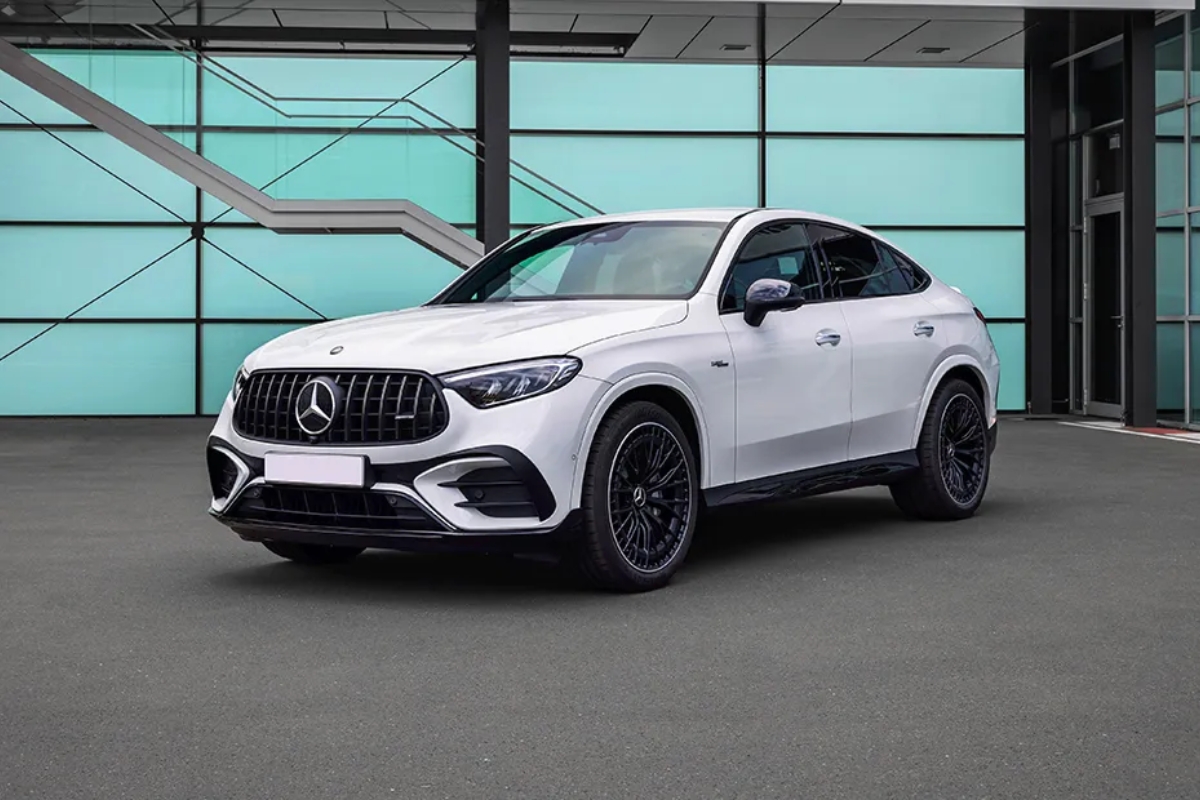 Mercedes-Benz GLC ₹75.90 लाखांत सुरु होणारी पॉवरफुल आणि मायलेज फ्रेंडली लक्झरी