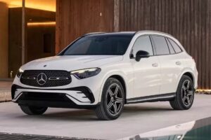Mercedes-Benz GLC  ₹75.90 लाखांत सुरु होणारी पॉवरफुल आणि मायलेज फ्रेंडली लक्झरी