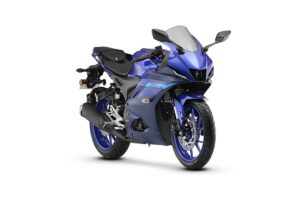 Yamaha R15 V4 फक्त ₹1.82 लाखांपासून, प्रत्येक राइडला बनवा रेसिंग अनुभव