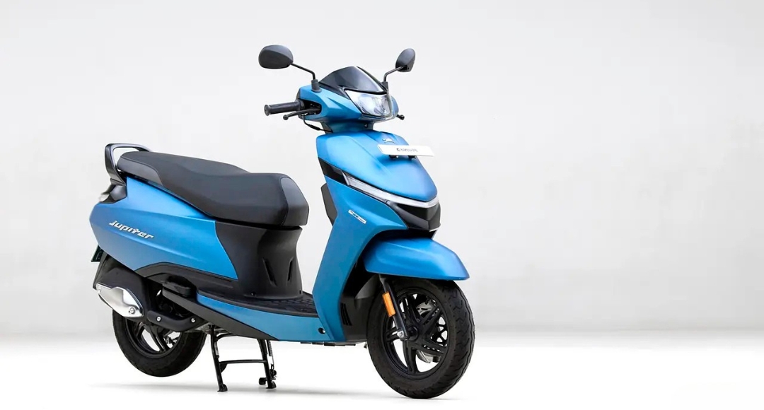 TVS Jupiter मायलेज आणि परफॉर्मन्सचा परफेक्ट कॉम्बिनेशन, ₹75,000 मध्ये मिळवा