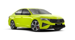 Skoda Octavia RS जेव्हा परफॉर्मन्स आणि लक्झरी एकत्र येतात