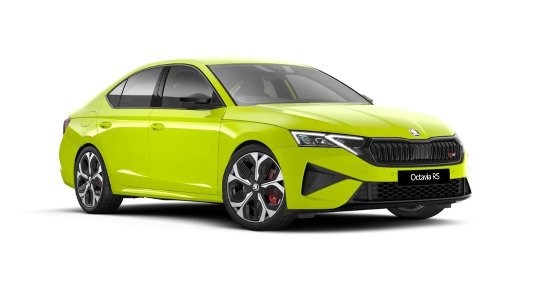 Skoda Octavia RS जेव्हा परफॉर्मन्स आणि लक्झरी एकत्र येतात
