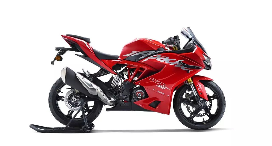 नवीन वर्ष, नवीन वेग TVS Apache RR 310 2025 अवतार ₹2.78 लाखांत तुमचा होईल