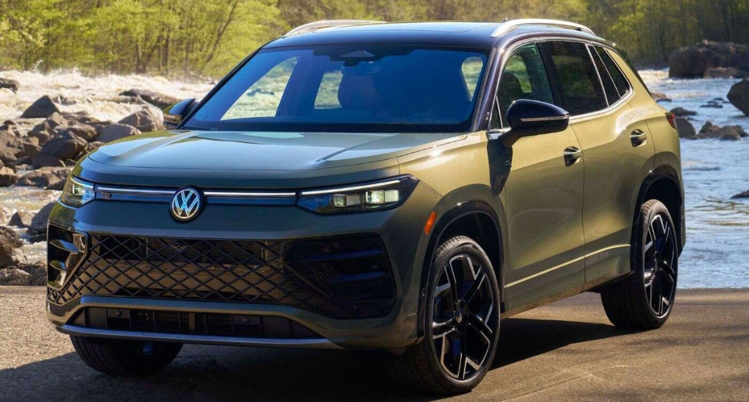 Volkswagen Tiguan R-Line SEL Turbo परफॉर्मन्स आणि लक्झरीचा राजा