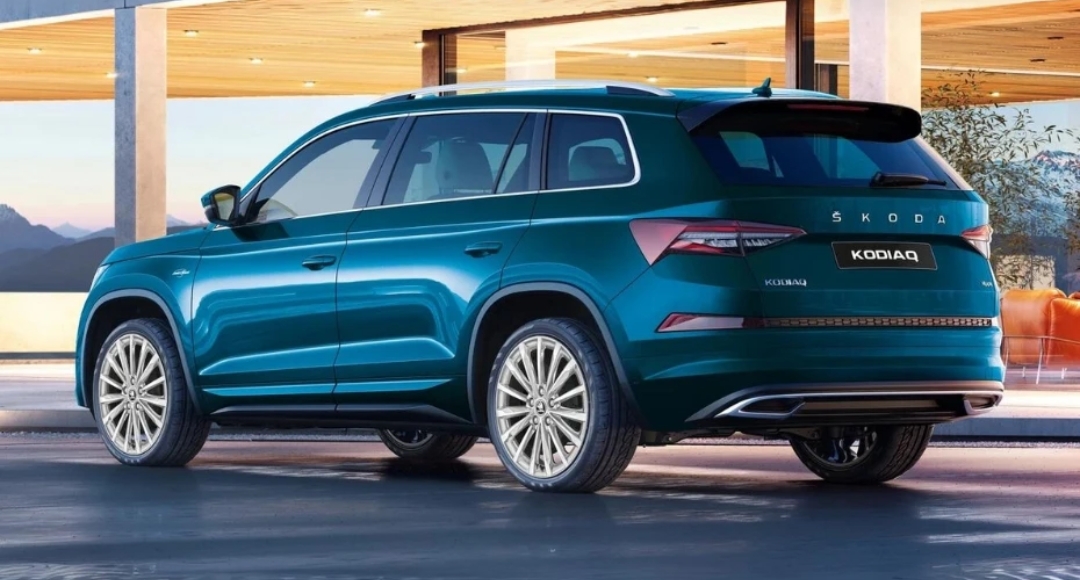 Skoda Kodiaq 14.86 kmpl मायलेज आणि प्रीमियम लक्झरी फक्त ₹38 लाखांपासून