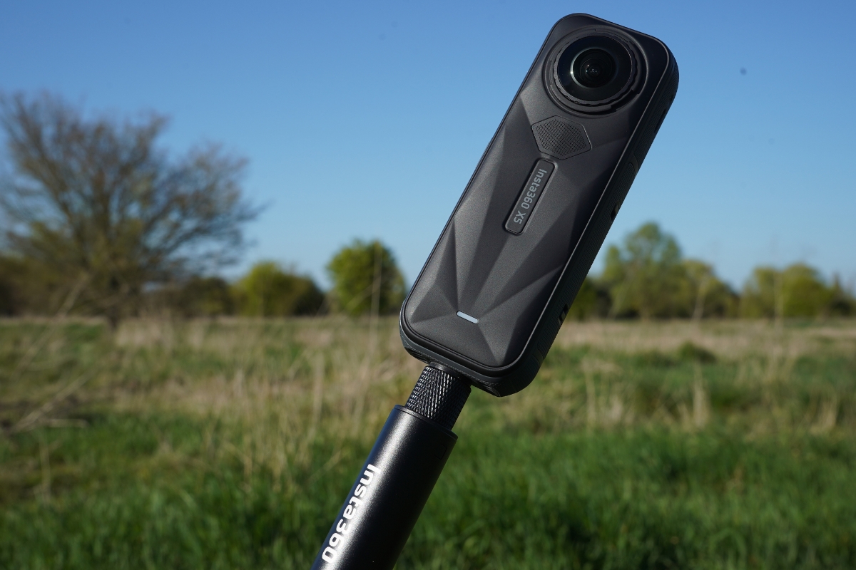 Insta360 X5 भारतात ₹54,990 मध्ये लाँच वॉटरप्रूफ 8K कॅमेरा AI लो-लाइट मोडसह
