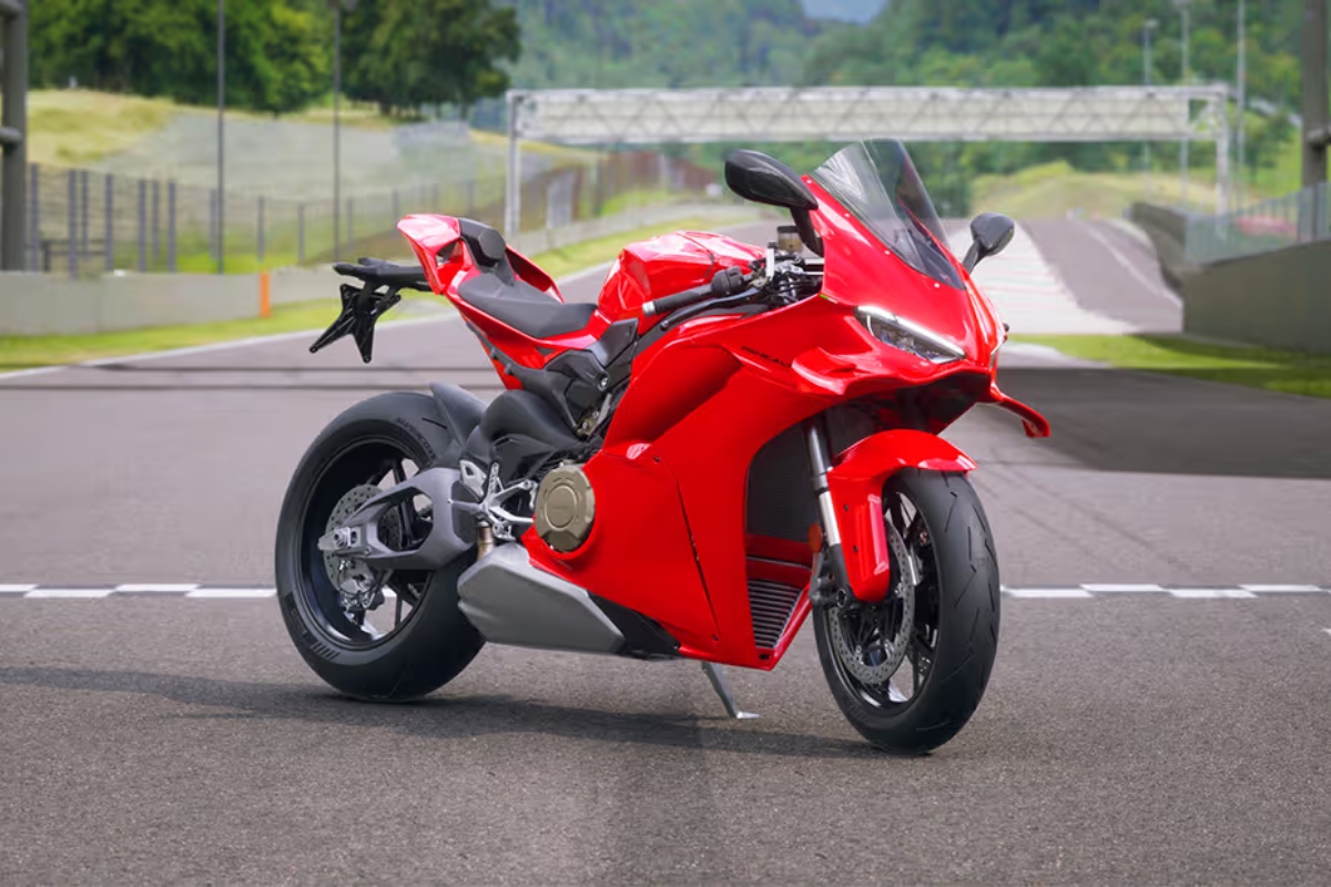  Ducati Panigale V4 ₹27.41 लाख भारतातली सगळ्यात रोमांचक परफॉर्मन्स बाईक
