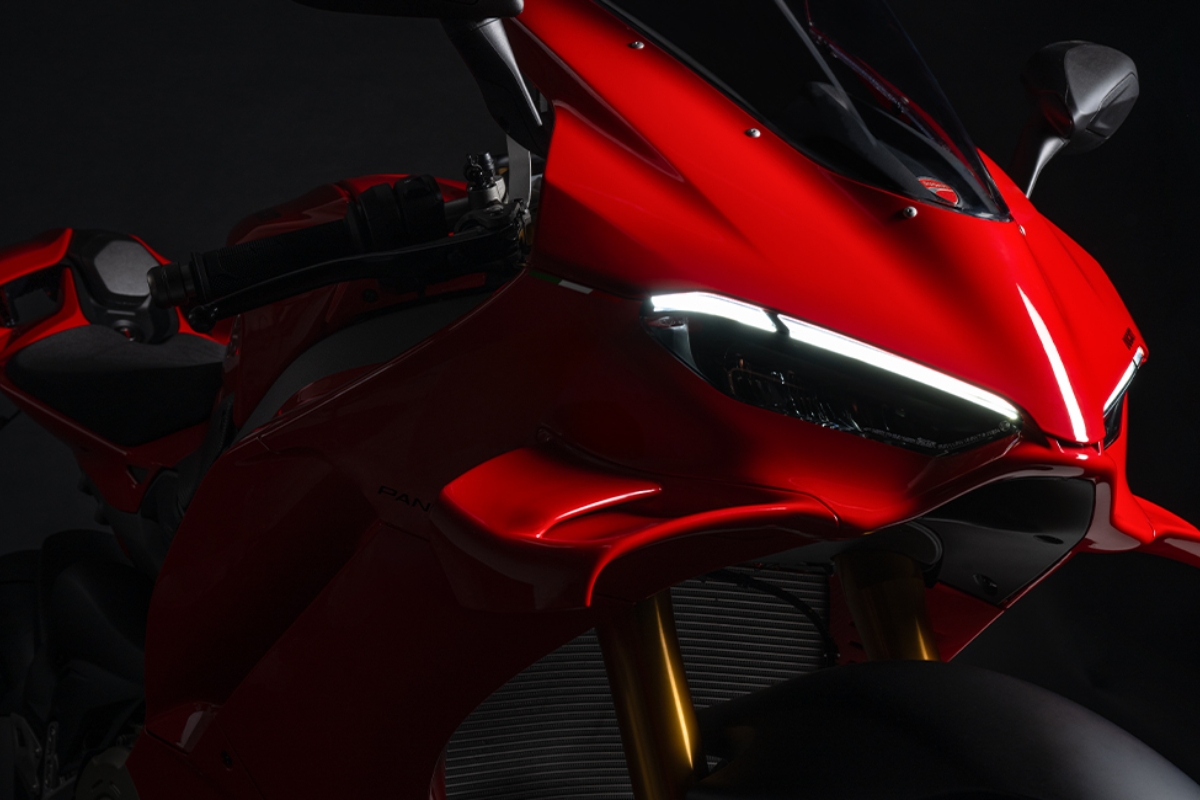 Ducati Panigale V4 ₹27.41 लाख भारतातली सगळ्यात रोमांचक परफॉर्मन्स बाईक