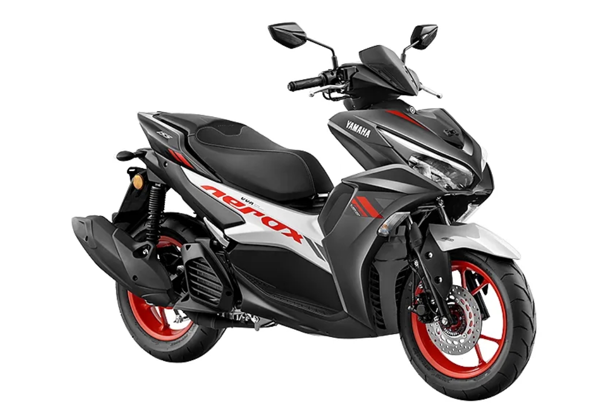 Yamaha Aerox 155 परफॉर्मन्स स्कूटर आता फक्त ₹1.48 लाखांपासून, मायलेज 48.62 किमी/लिटर