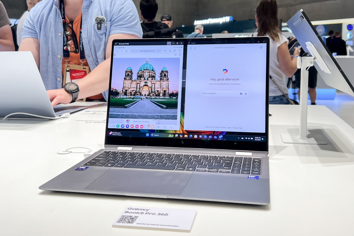 Samsung Galaxy Book5 Pro 360 स्टाइल, शक्ती, आणि नवीन तंत्रज्ञानाची परिपूर्णता