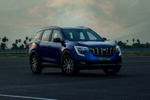 XUV700 आराम, सुरक्षितता आणि पॉवरचा एकत्रित अनुभव, ₹14.89 लाख मध्ये