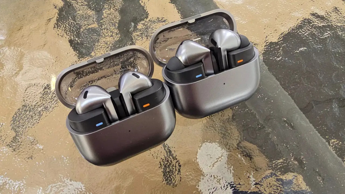 Galaxy Buds3 Series ₹14,999 किंमतीत स्टायलिश आणि टिकाऊ इअरबड्स