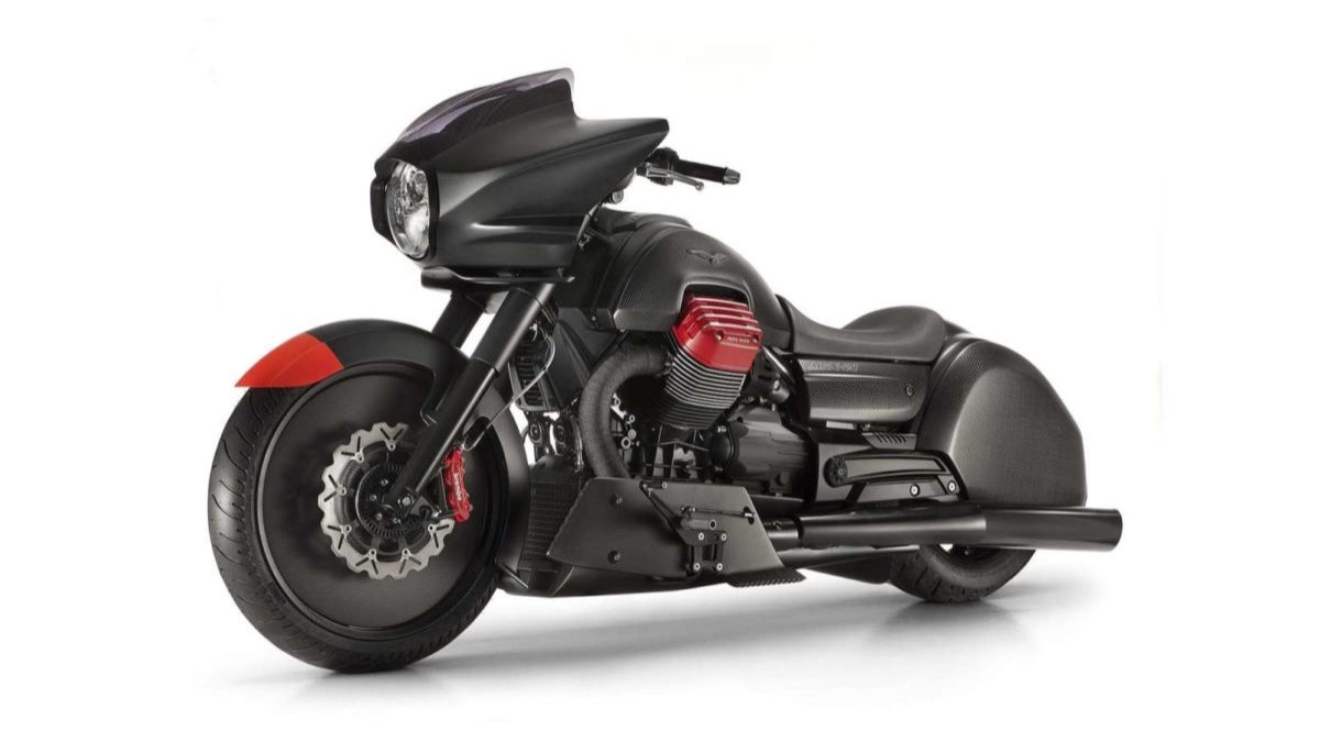 Moto Guzzi MGX-21 ₹30 लाखांमध्ये मिळवा 1400cc पॉवर, कार्बन फिनिश आणि लक्झरी राइडचा अनुभव