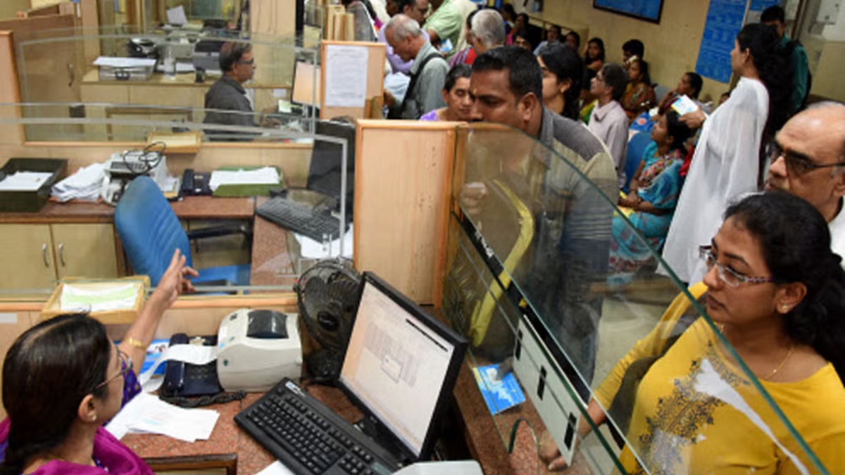 RBI Rule for loan ₹5 लाख कर्ज घेण्यापूर्वी बँकेच्या लपवलेल्या अटी समजून घ्या