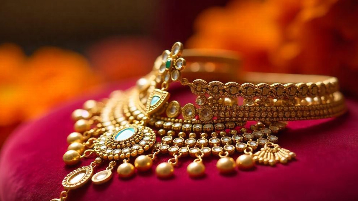 Price of Gold पोहोचते ₹1 Lakh जाणून घ्या सध्याची रुपयात किंमत आणि पुढची दिशा 