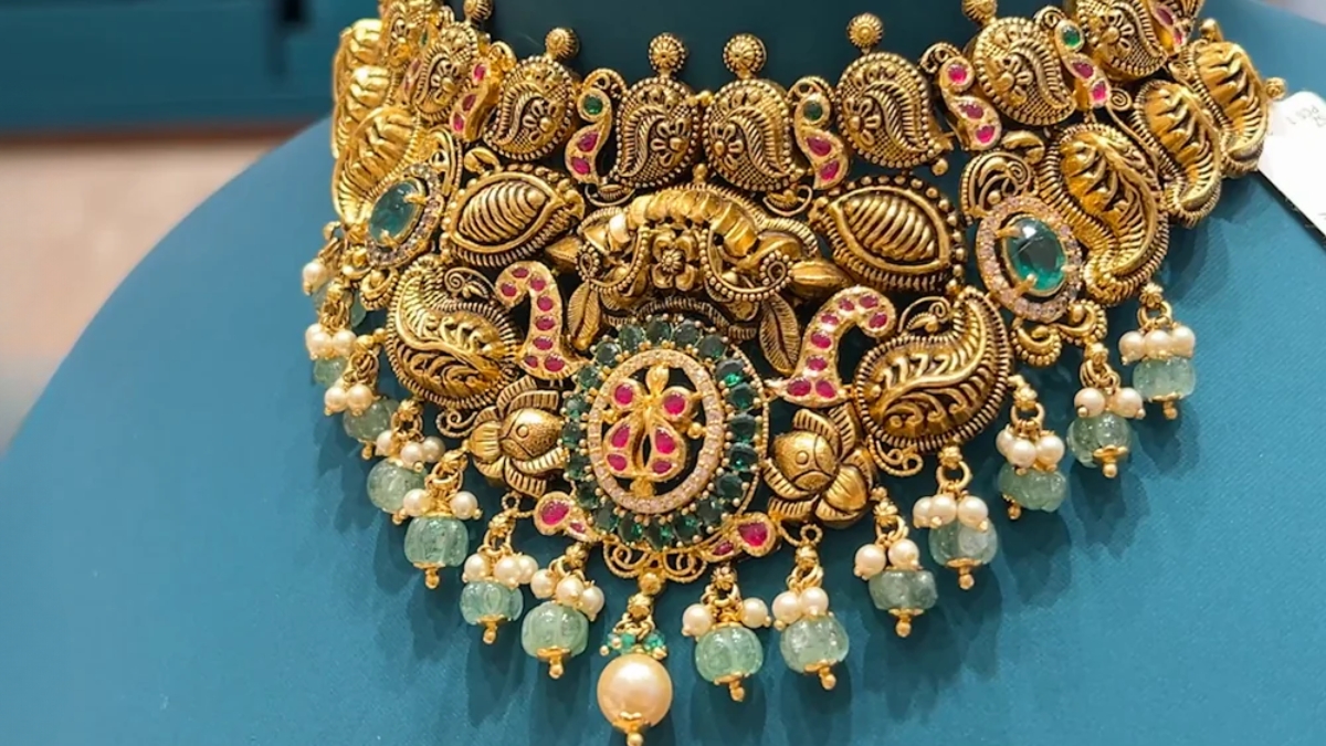 Price of Gold पोहोचते ₹1 Lakh जाणून घ्या सध्याची रुपयात किंमत आणि पुढची दिशा 