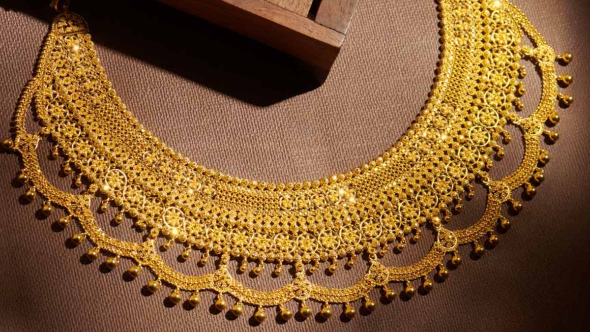 Value of Gold ₹93,000 प्रति 10 ग्रॅम सोनं एक तोळा सोनं नाही, तर हजार भावना असतात