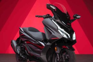 Honda Forza 350 ₹3,45,000 मध्ये मिळवा लक्झरी मायलेज आणि कम्फर्ट