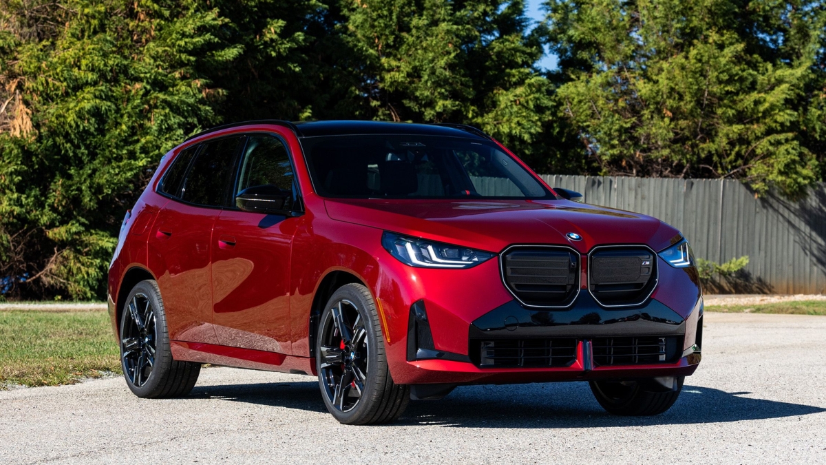 BMW X3 ₹70 लाखांमध्ये मिळणारी एक अत्याधुनिक 5 सीटर लक्झरी SUV, जी तुमचं मन जिंकून घेईल