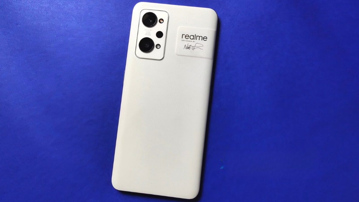 Realme GT 2 50MP Sony कॅमेरा, 5000mAh बॅटरी आणि स्टायलिश पेपर डिझाईन फक्त Rs 34,999 मध्ये