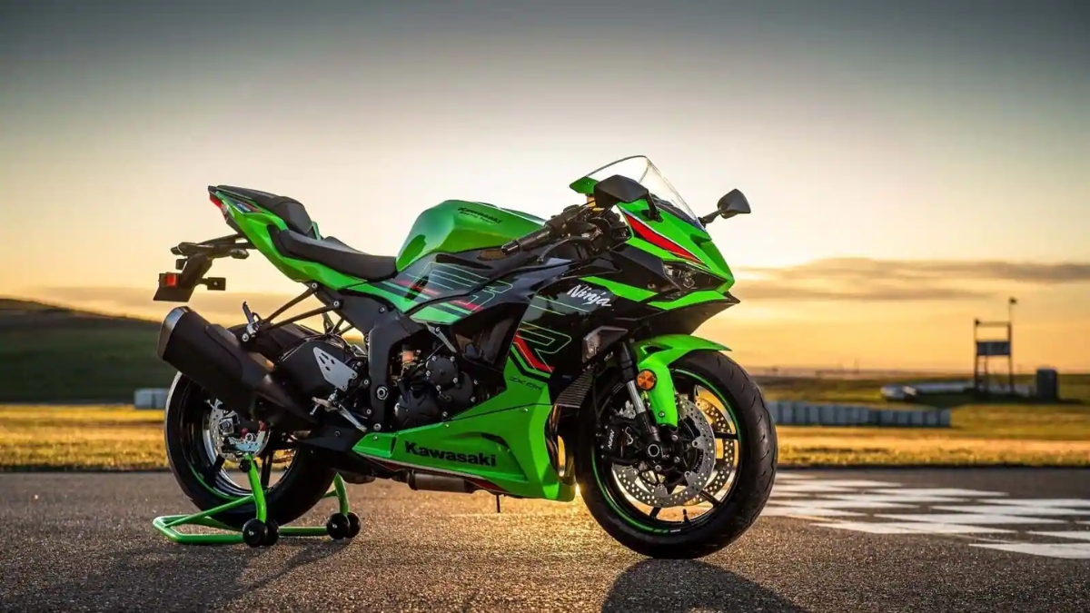 Kawasaki Ninja ZX-6R 2025 Rs12 लाखांमध्ये मिळणारी विश्वासार्ह आणि शक्तिशाली बाईक