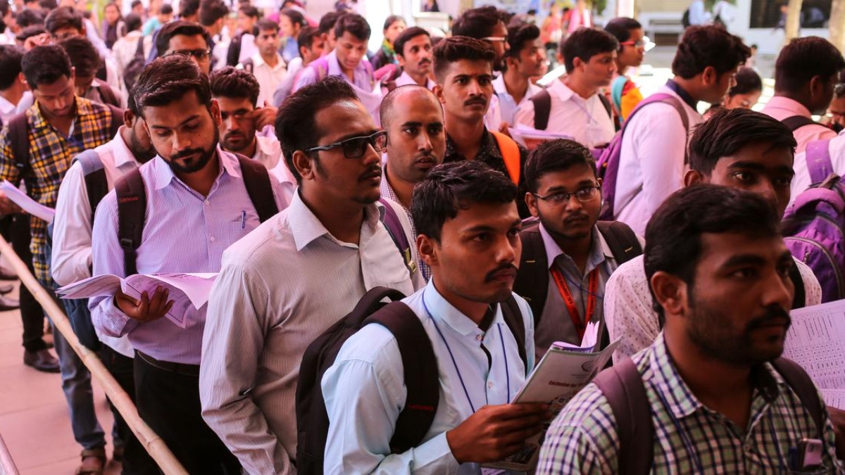Loan EMI कमी केल्याने दरवर्षी Rs 12,000 पर्यंतची बचत शक्य, जाणून घ्या कोणत्या बँकांनी दर घटवले