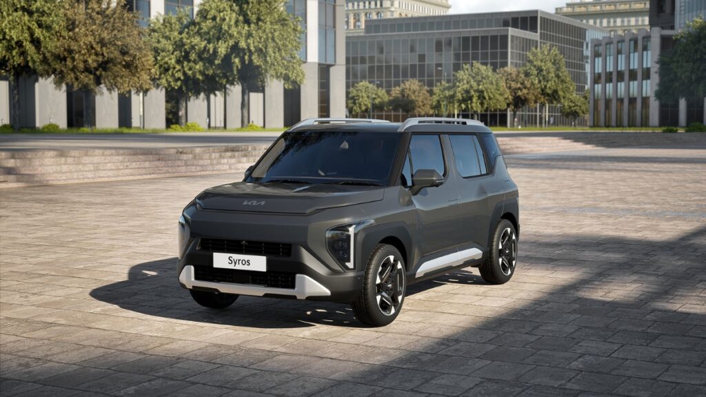 Kia Syros Rs 10.50 लाखांपासून प्रीमियम इंटेरियर, 360 कॅमेरा आणि क्रूझ कंट्रोलसह नव्या पिढीसाठी SUV