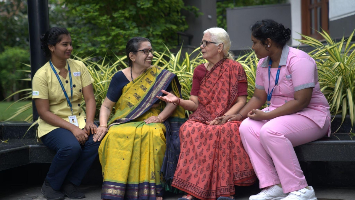Vayoshree Yojana Rs 10,000 पर्यंतची मदत आणि आरोग्य उपकरणं फक्त ज्येष्ठ नागरिकांसाठी