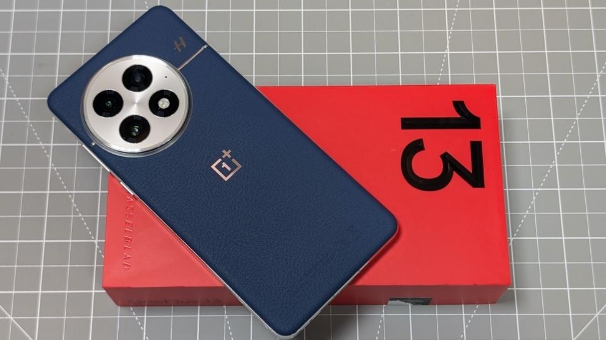 OnePlus 13 लॉन्च 50MP AI कॅमेरा आणि स्नॅपड्रॅगन 8 एलिट प्रोसेसर Rs 69,999 मध्ये